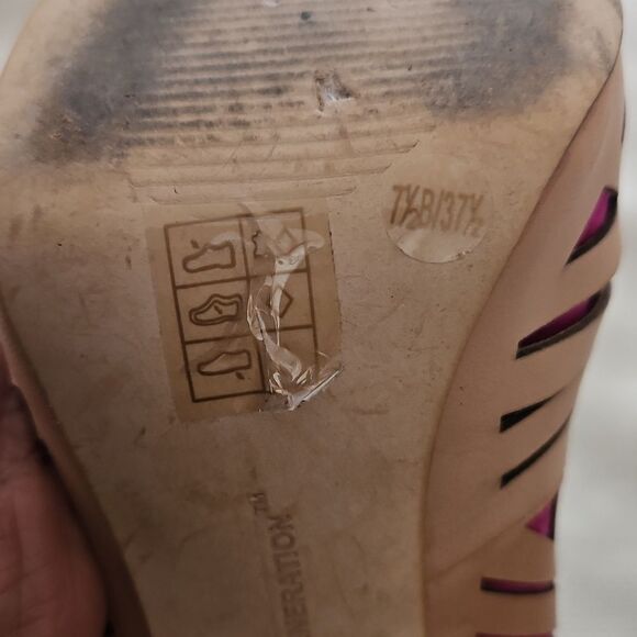 Beige and Purple Heels by BCBGeneration - Picture 11 of 16